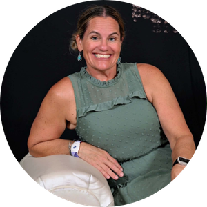 Headshot of Lisa Liittschwager